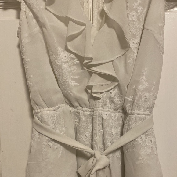 White Lace Romper - Picture 4 of 4